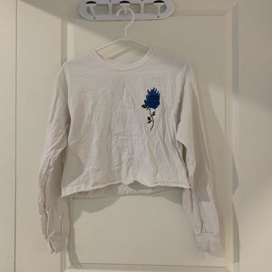 Zumiez Blue Flower Longsleeve Crop Shirt